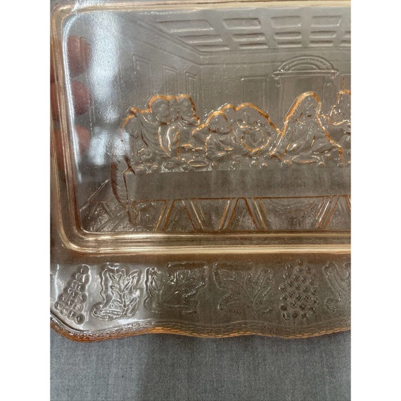 The Last Supper Vintage Tiara Indiana Glass Bread Plate Tray Pink 11" x 7" Chrty - Picture 5 of 9